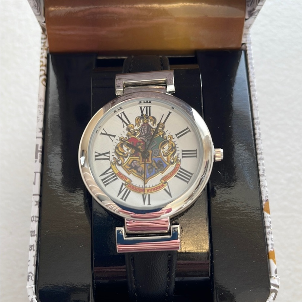 Hogwarts Crest Black Leather Watch